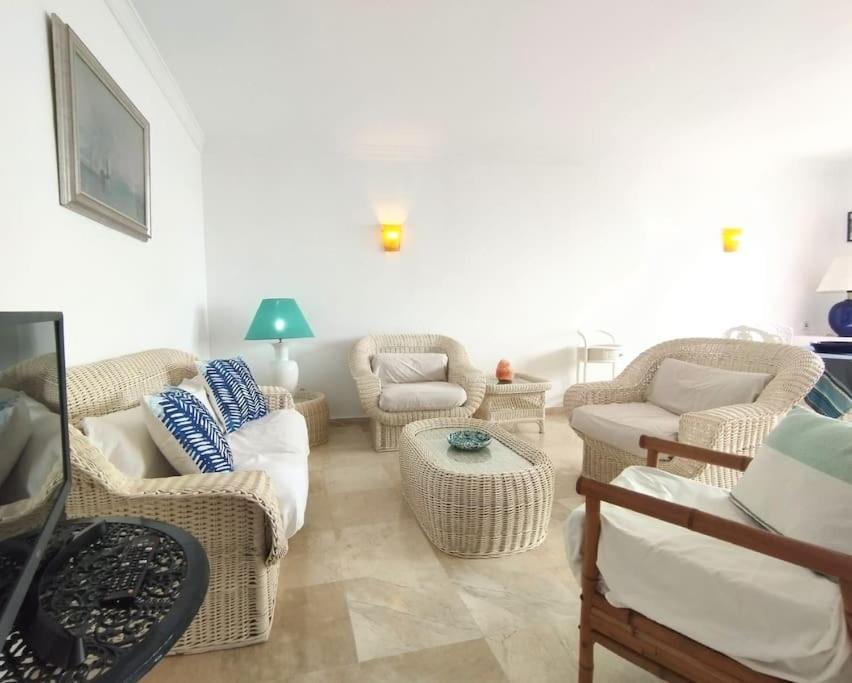 Beautiful 2 Bedroom In Calle Carabeo, Nerja Zewnętrze zdjęcie