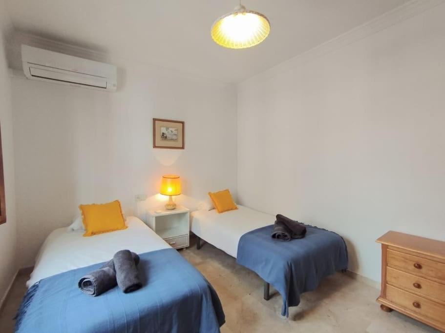 Beautiful 2 Bedroom In Calle Carabeo, Nerja Zewnętrze zdjęcie