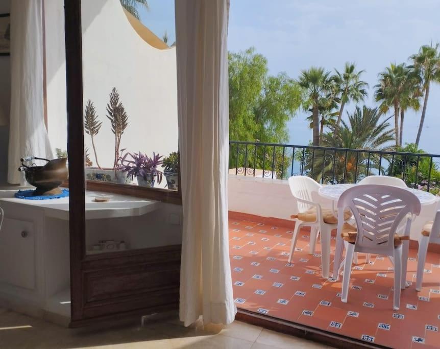 Beautiful 2 Bedroom In Calle Carabeo, Nerja Zewnętrze zdjęcie